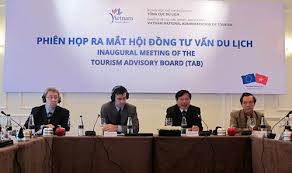 ក្រុមប្រឹក្សាពិគ្រោះយោបល់ទេសចរណ៌បង្ហាញមុខជាផ្លូវការ